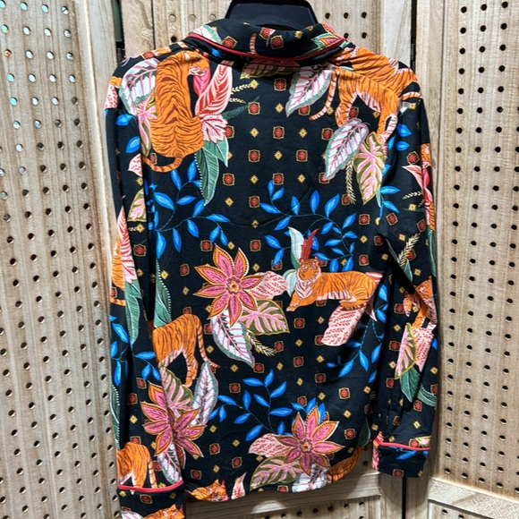 New with tags Room Service tiger floral Womens’ Shawl Collar PJ Set, nwt - Picture 7 of 10